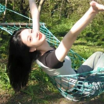 美丽与动人 封面