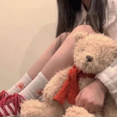 爱与不信任 封面
